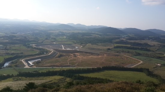 가을날 제주 성읍 영주산 에서